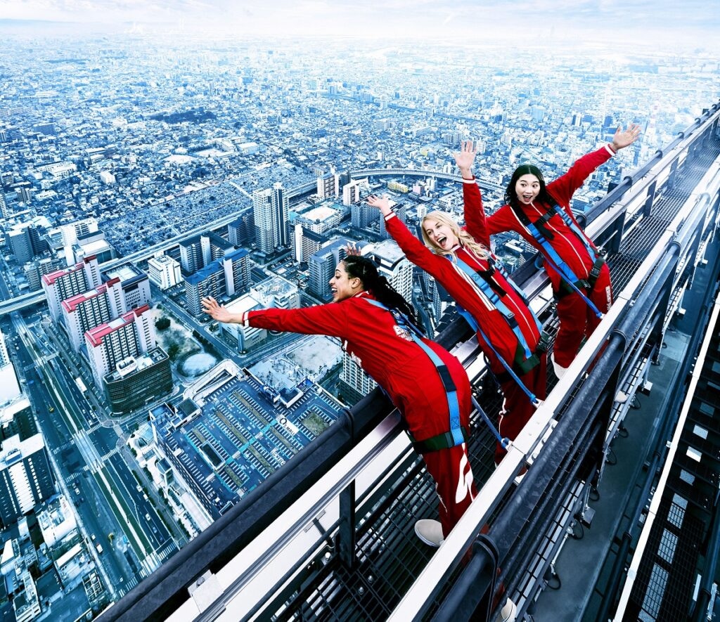 Check-in tại đài quan sát Landmark 8